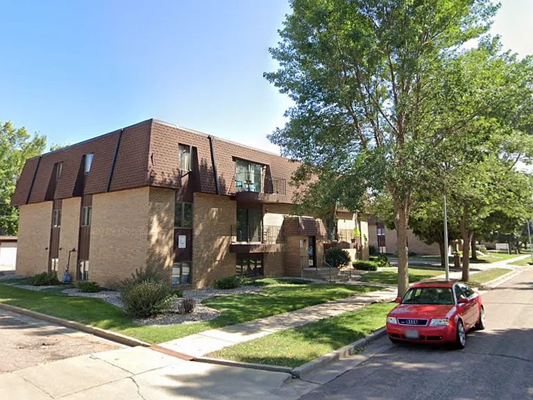 Willow Crossing Apartments — Photo 39
