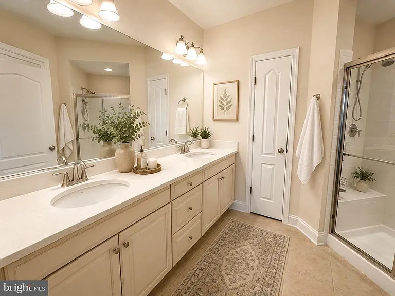 9204 Charleston Dr #303 — Photo 6