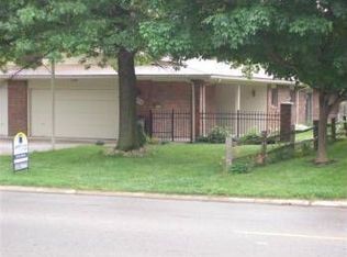 2910 Taylor Rd, Columbus, IN 47203