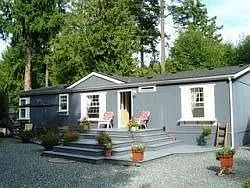 1849 Washington Dr photo 1