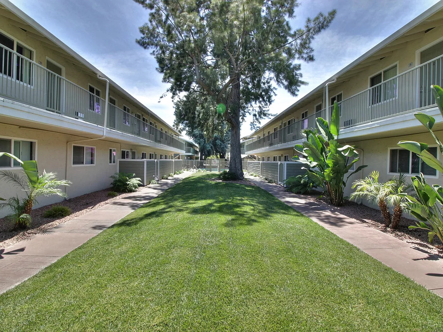 Mountain View Place — Photo 3