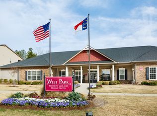 5520 Fountain Grove Cir APT 202, Fayetteville, NC 28304