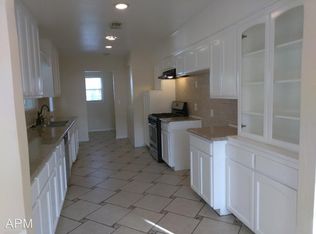 1708 Camino Sierra, Bakersfield, CA