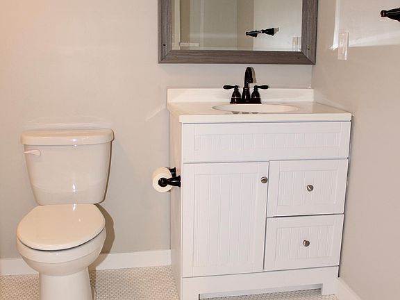 Bathroom with tub/shower combo