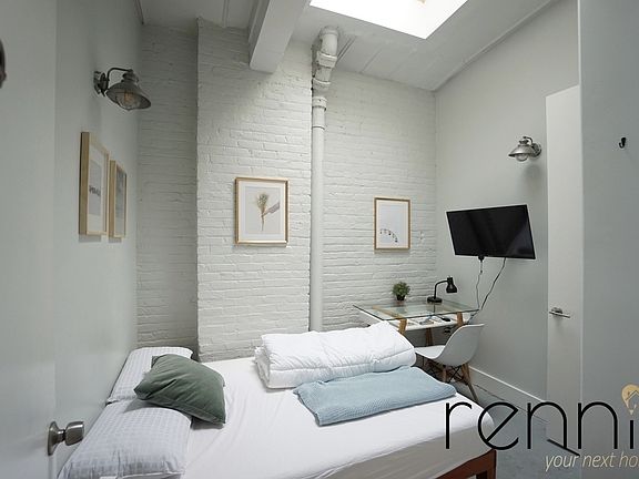4th image of 619 Hancock St #2B