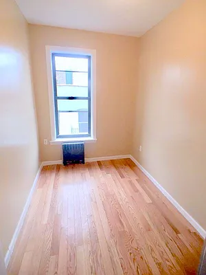 Rented by Uptown Flats LLC | media 12