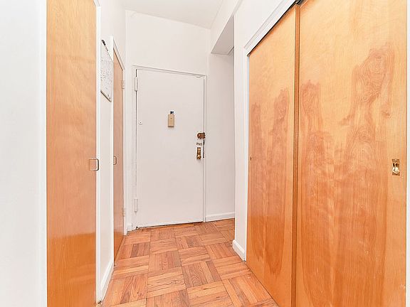 3rd image of 800 Tilden St #Stc