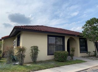 527 Hunter Cir, Kissimmee, FL 34758