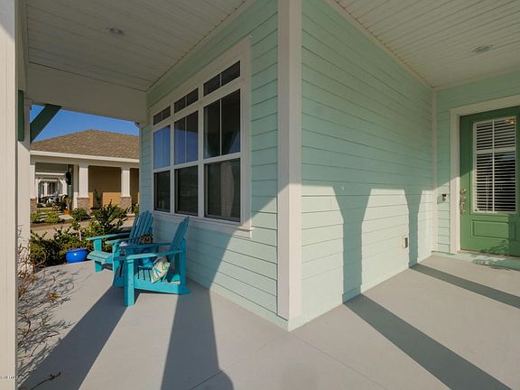 3rd image of 194 Treasure Harbor Dr