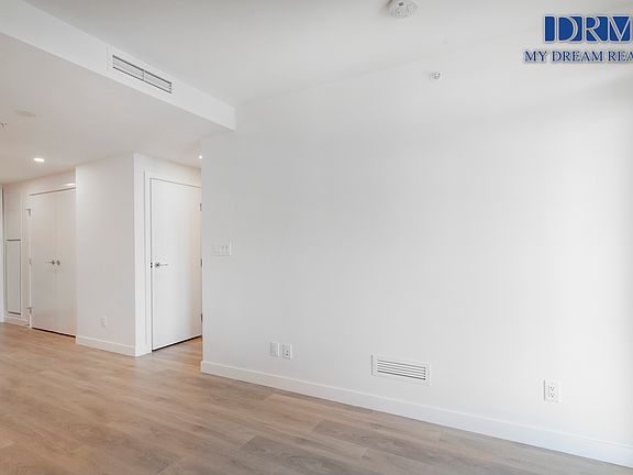 3rd image of 308 Alderson Ave #D190
