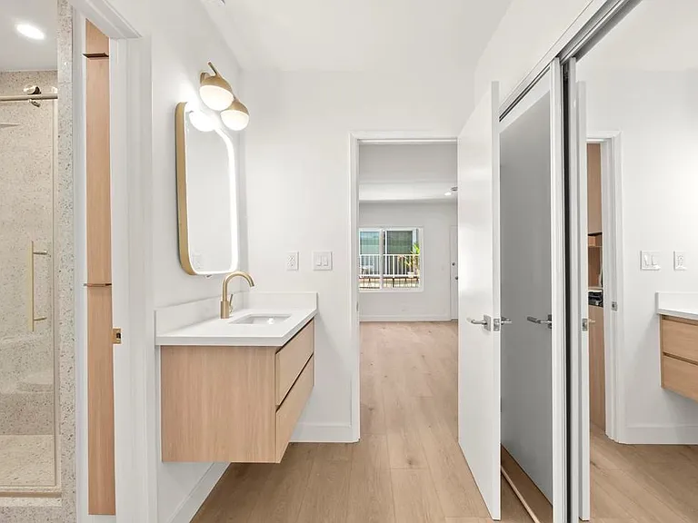 739 N Sweetzer Ave #7 — Photo 10