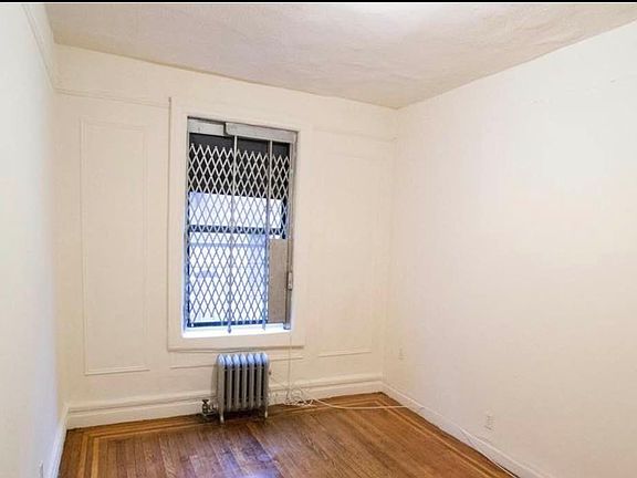 5th image of 609 W 173rd St APT 4
