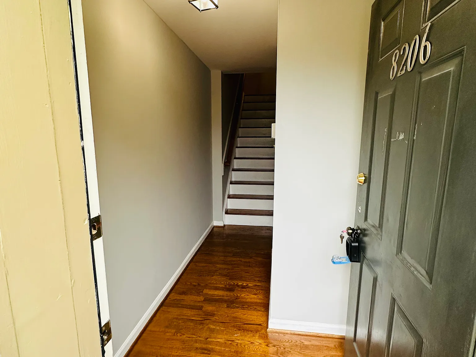 4 bed, 3.5 bath, 1280 sqft, $2,600 — Photo 2