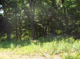 21 Camp Jahn Rd, Southampton, MA 01073