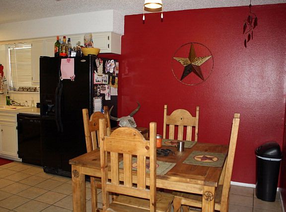 5th image of 4620 Bonham Ave