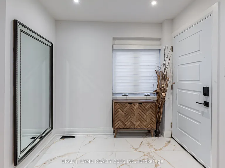 54 Campbell Ave #2 — Photo 5
