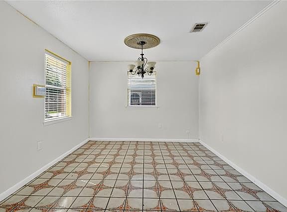 5th image of 3341 Continental Dr