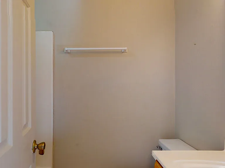 615 Heidt St — Photo 13