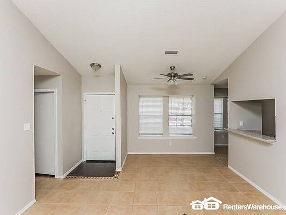 3rd image of 1301 Wyndham Dr
