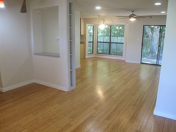 2nd image of 4907 Richmond Ave