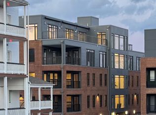 208 2nd St E #402, Frederick, MD 21701