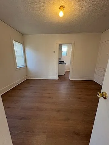 34 N Marguerita Ave — Photo 4