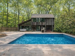 30 N Hollow Dr, East Hampton, NY 11937