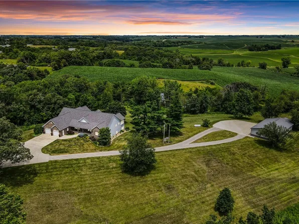 3508 F-36 Highway W, Newton, IA 50208