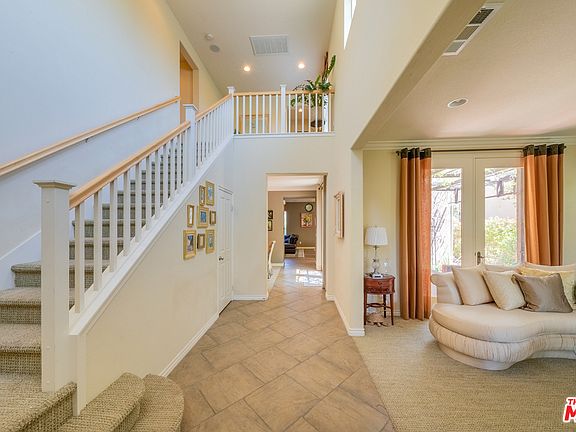 4th image of 19631 Alyssa Dr