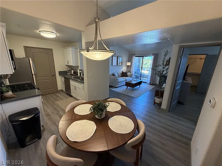 950 Seven Hills Dr #2021 — Photo 7