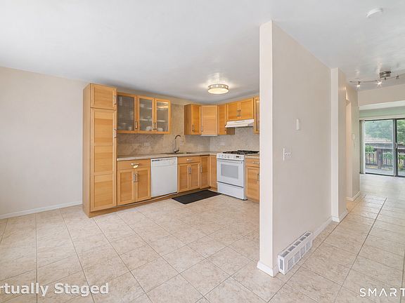 2nd image of 21 Towne House Road #21