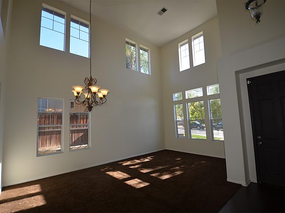 2nd image of 24036 Esmeralda Ct