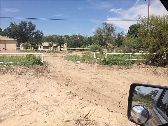 5th image of 5030 Country Club Pl