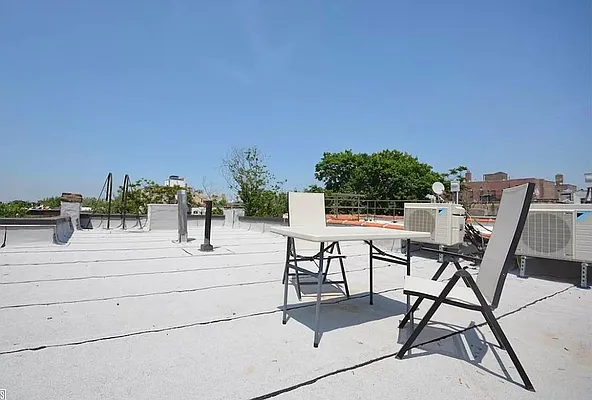 Rented by Cityside Rentals Corp | media 10