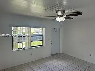1635 NW 1st Ave — Photo 11