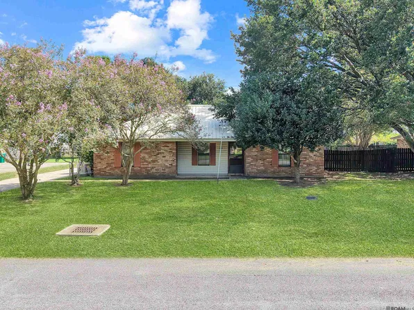 1650 Ory Dr, Brusly, LA 70719