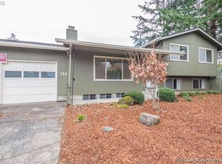 714 SE 128th Ave, Portland, OR 97233