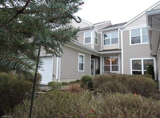 13 Hornbeam Way, Hardyston, NJ 07419