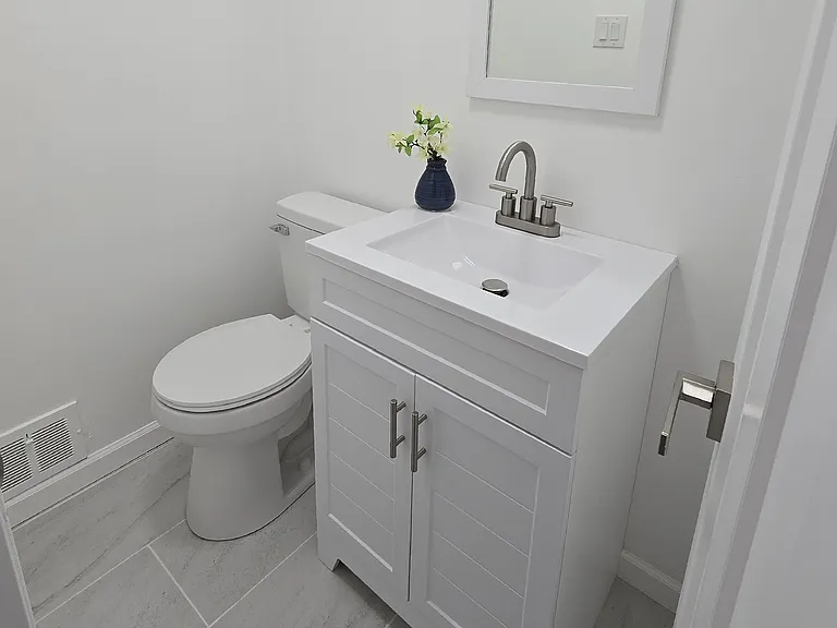 2429 Rose Garden Rd — Photo 8