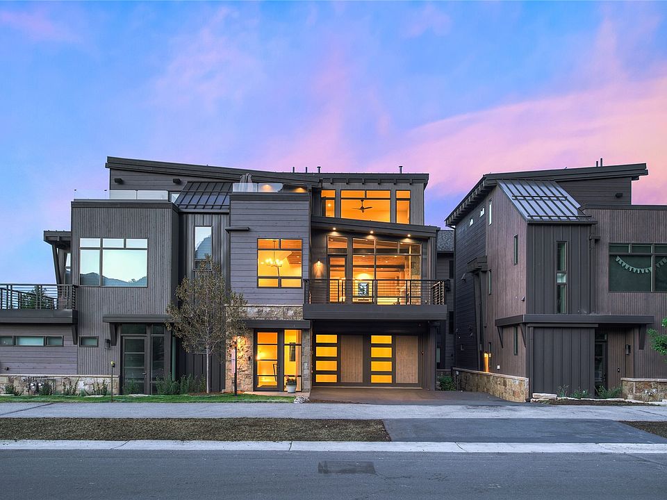 1st image of 318 S 2nd Avenue