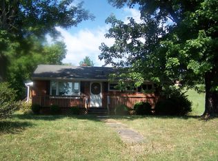 65 Old Orchard Ln, Daleville, VA 24083