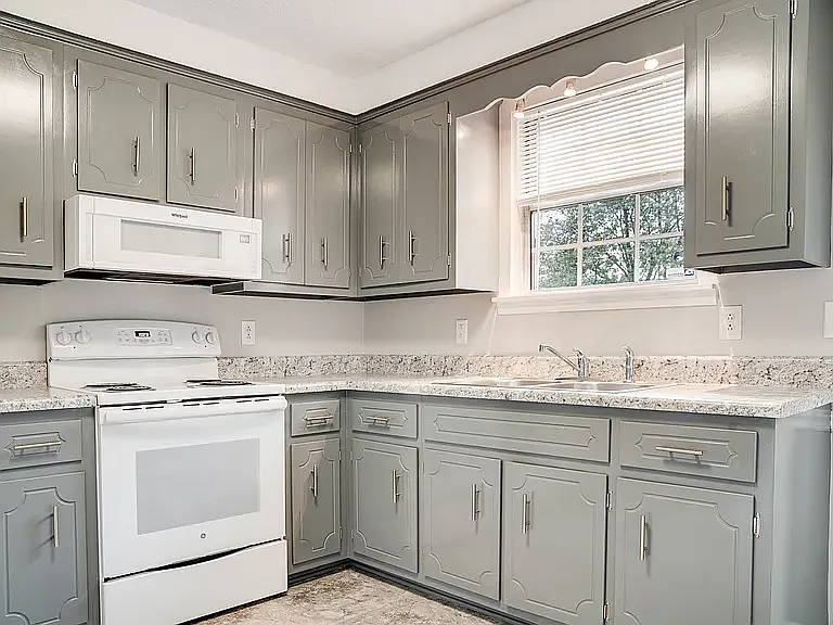 634-634B R S Bradley Blvd #B — Photo 2
