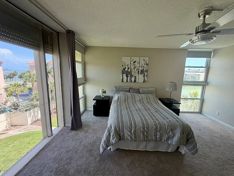 7400 Sun Island Dr #401 — Photo 5