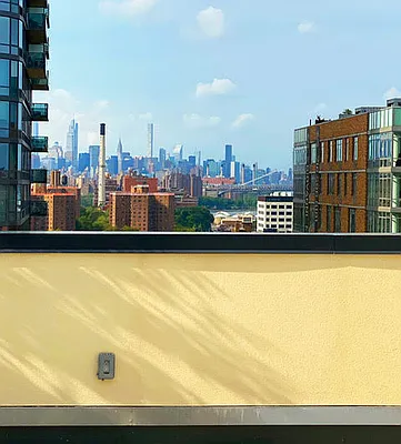 Sold by Compass | media 18