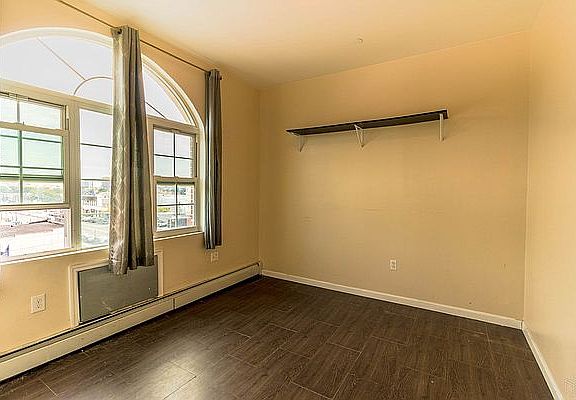 2nd image of 8532 131st St APT 4A