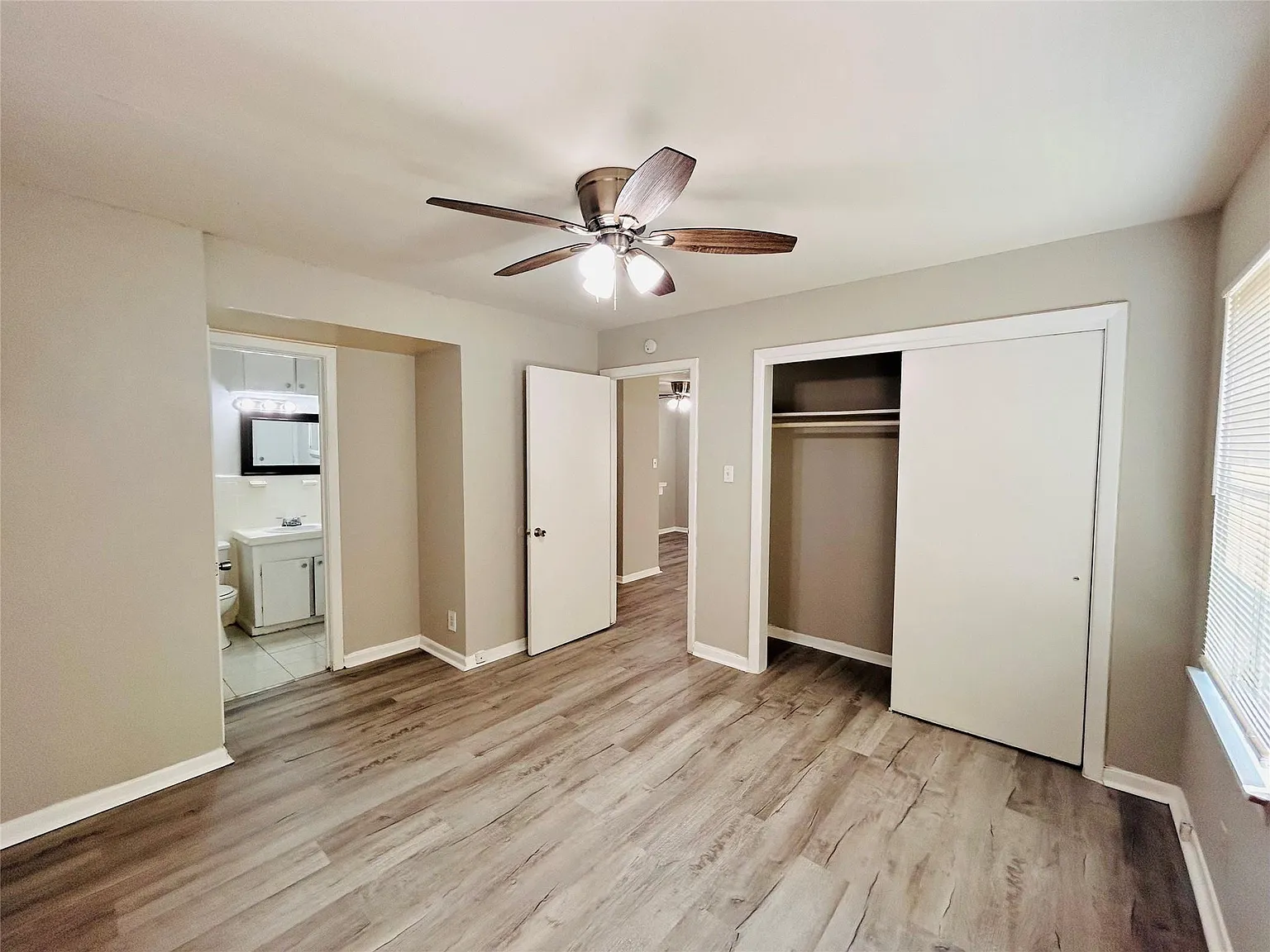 1 bed, 1.0 bath, 650 sqft, $795 — Photo 4