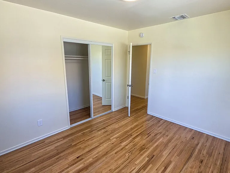 15422 Woodcrest Dr — Photo 14
