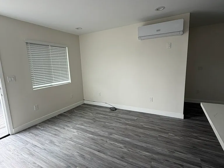 331 W Walnut Ave #1 — Photo 12