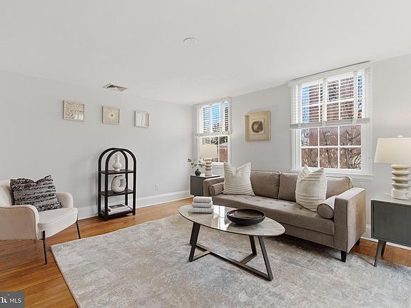 2nd image of 2719 Dumbarton St NW