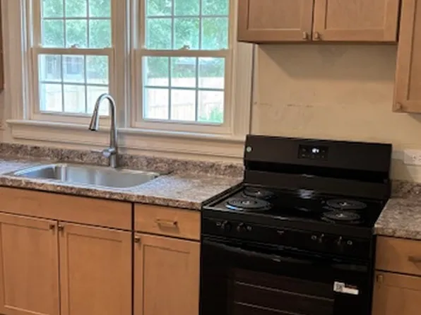 213 S Park Dr, Petersburg, VA 23805